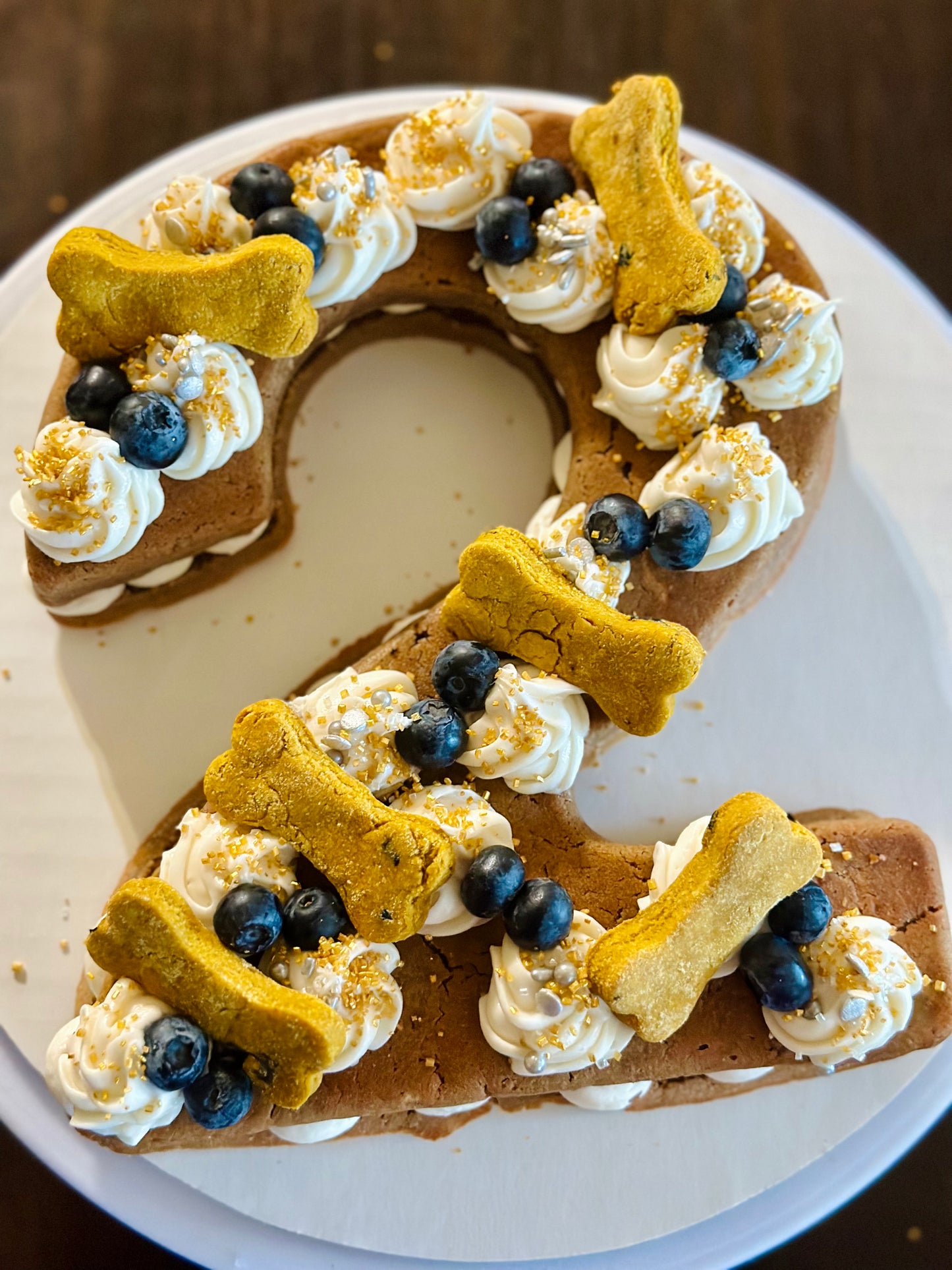 FAB CUSTOM PUP CAKES!!